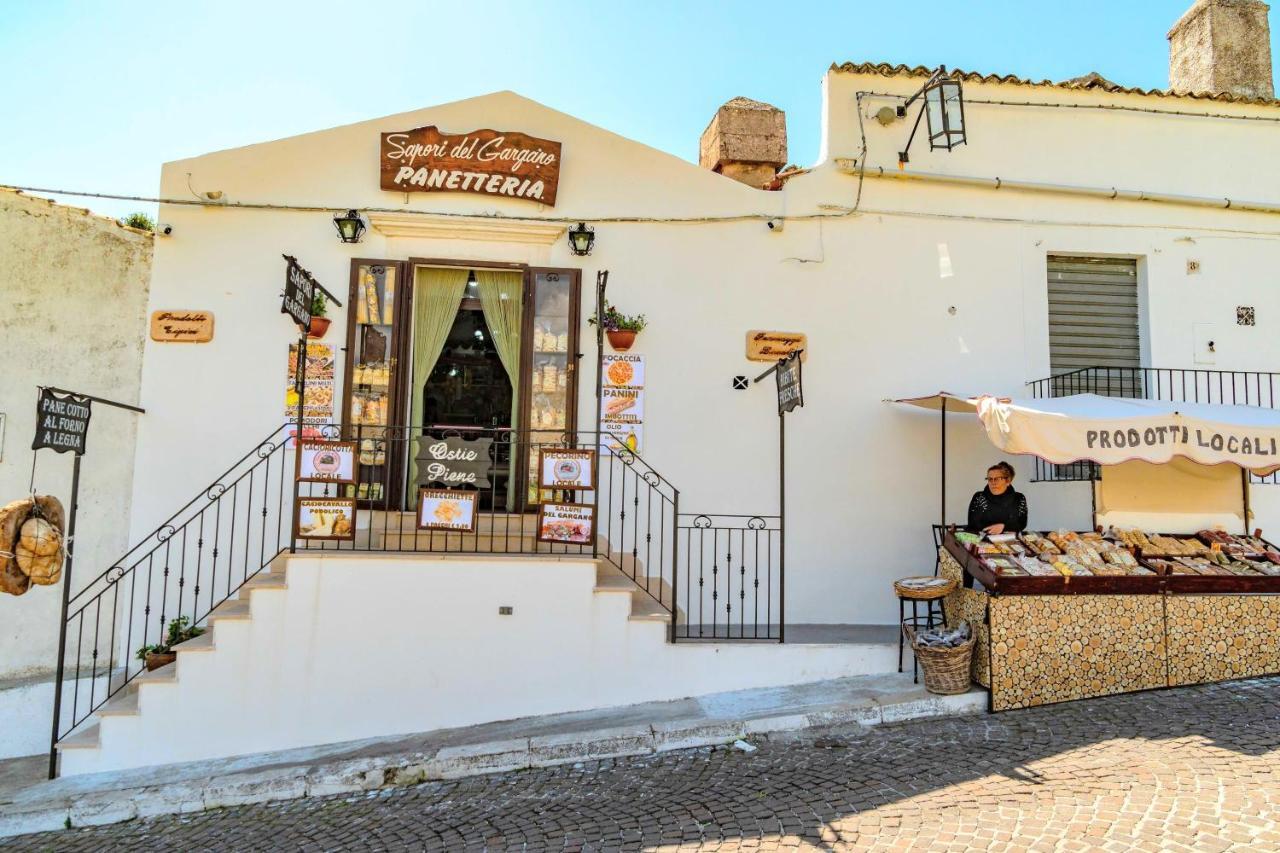 Rooms Gli Arcangeli 2 - Affitti Brevi Italia モンテ・サンタンジェロ エクステリア 写真